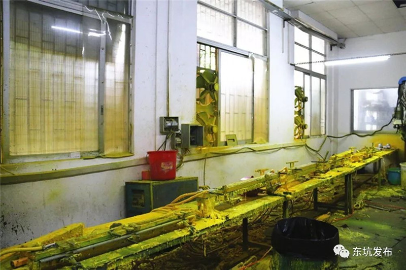 聚氨酯發泡線廢氣污染直排 聚氨酯發泡線廢氣污染直排